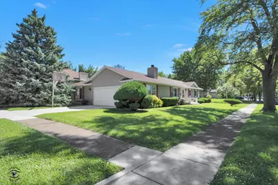 301 Meadows Road S, Bourbonnais, IL 60914 - Photo 2