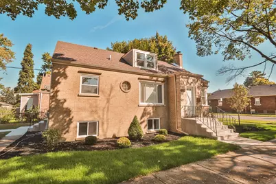 9156 S Colfax Avenue, Chicago, IL 60617 - Photo 2