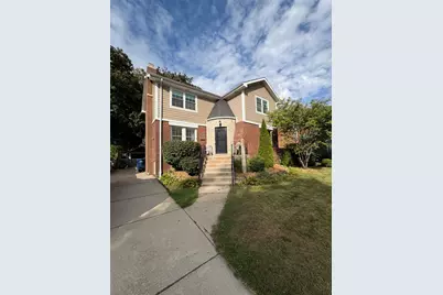 9210 S Trumbull Avenue, Evergreen Park, IL 60805 - Photo 2