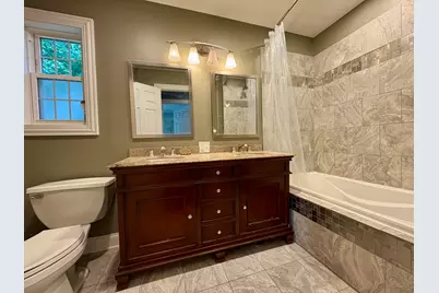 9210 S Trumbull Avenue, Evergreen Park, IL 60805 - Photo 18