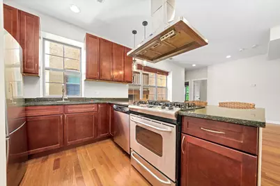 3551 W Belle Plaine Avenue #2, Chicago, IL 60618 - Photo 4