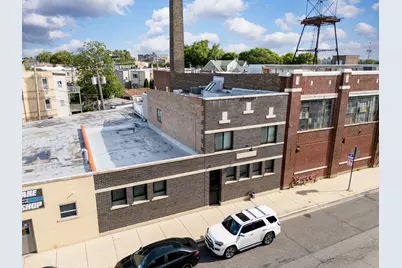 4122 W Grand Avenue, Chicago, IL 60651 - Photo 2
