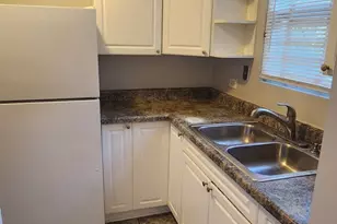 1117 E 82nd Pl, Chicago, IL 60619 - Photo 4