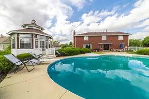 8607 Glenshire St, Tinley Park, IL 60487 - Photo 46