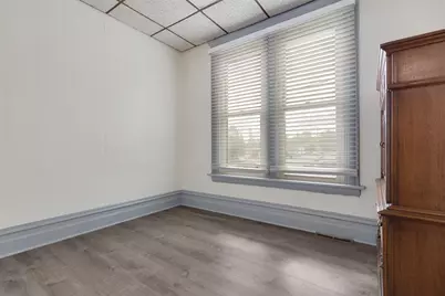 537 Hartford Avenue, Aurora, IL 60506 - Photo 10