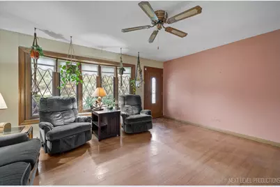 1417 S Busse Road, Mount Prospect, IL 60056 - Photo 4