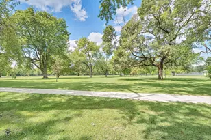 1096 S Wildwood Ave, Kankakee, IL 60901 - Photo 36