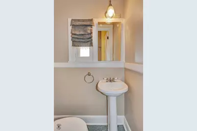 1096 S Wildwood Avenue, Kankakee, IL 60901 - Photo 32