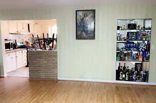 2738 Gabriel Ave, Zion, IL 60099 - Photo 4