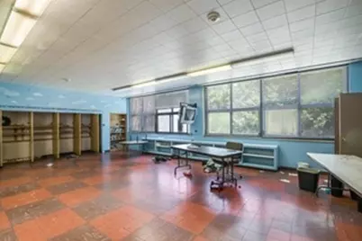 8235 S South Shore Drive, Chicago, IL 60617 - Photo 10