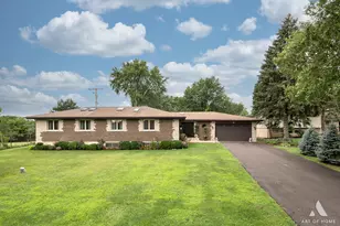 6N654 Harvey Rd, Medinah, IL 60157 - Photo 4
