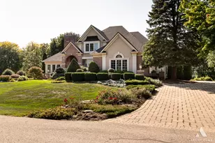 1133 Bull Valley Dr, Woodstock, IL 60098 - Photo 2