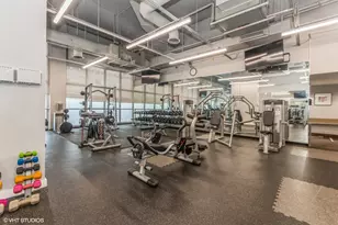 655 W Irving Park Rd, Chicago, IL 60613 - Photo 26