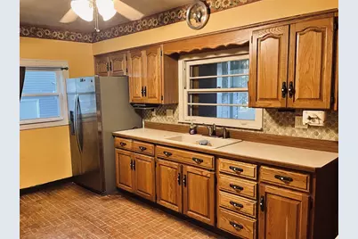 1249 Creve Coeur Street, Lasalle, IL 61301 - Photo 2