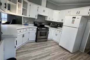 5447 Autumnash Ln, Machesney Park, IL 61115 - Photo 8