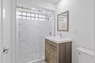 7234 N Hamilton Ave, Chicago, IL 60645 - Photo 28