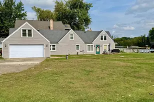 4400 Riverside Dr, Crystal Lake, IL 60014 - Photo 2