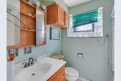 9521 S La Salle Street, Chicago, IL 60628 - Photo 10