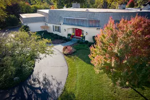 418 W County Line Rd, Barrington, IL 60010 - Photo 4