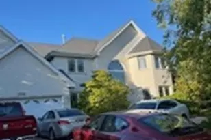 2148 Camelot Ln, Lynwood, IL 60411 - Photo 2