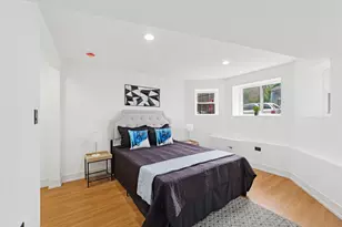 6430 S Eberhart Ave, Chicago, IL 60637 - Photo 16