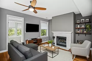 1509 Maple Ave, Evanston, IL 60201 - Photo 2