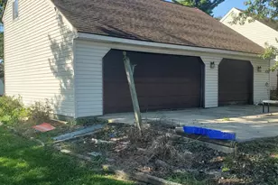 105 Seiler St, Martinton, IL 60951 - Photo 4