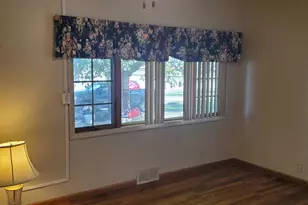 105 Seiler St, Martinton, IL 60951 - Photo 8