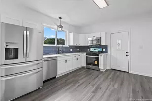 2745 Desplaines St, Blue Island, IL 60406 - Photo 6