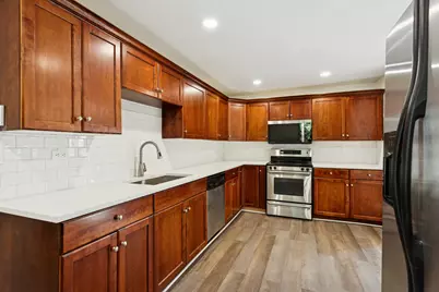 540 E 4th Street, Lockport, IL 60441 - Photo 2