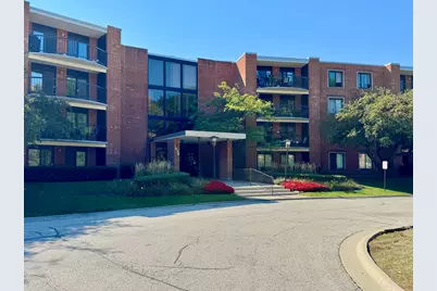 1415 E Central Road #301A, Arlington Heights, IL 60005 - Photo 1