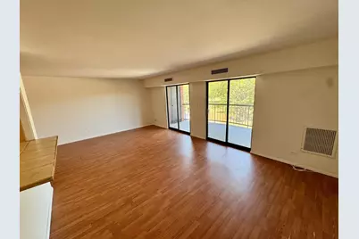 1415 E Central Road #301A, Arlington Heights, IL 60005 - Photo 4