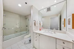 100 E Huron St, Chicago, IL 60611 - Photo 28