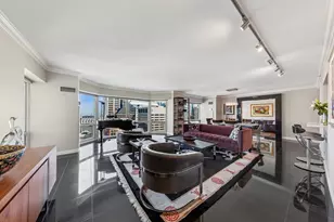 100 E Huron St, Chicago, IL 60611 - Photo 8
