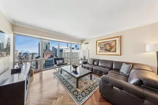100 E Huron St, Chicago, IL 60611 - Photo 24