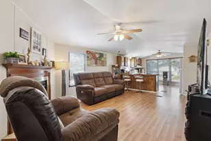 579 Park Ave, Belvidere, IL 61008 - Photo 12