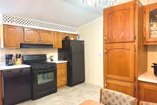 6019 E County Road 9120 N, Manteno, IL 60950 - Photo 4