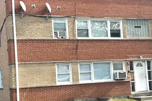 543 Geneva Ave, Bellwood, IL 60104 - Photo 2