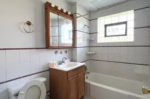 543 Geneva Ave, Bellwood, IL 60104 - Photo 14