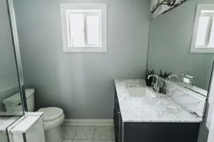 30W165 Estes St, Naperville, IL 60563 - Photo 12