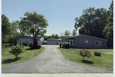 30W165 Estes Street, Naperville, IL 60563 - Photo 2