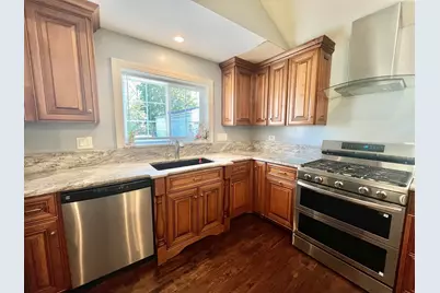 30W165 Estes Street, Naperville, IL 60563 - Photo 6