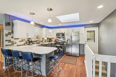 328 Brice Avenue, Mundelein, IL 60060 - Photo 6