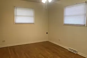 3011 140th Pl, Blue Island, IL 60406 - Photo 10
