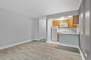 6758 N Sheridan Ave, Chicago, IL 60626 - Photo 4