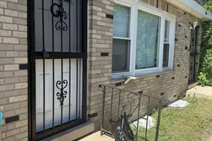 7721 S Coles Ave, Chicago, IL 60649 - Photo 2