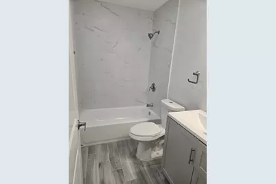 264 12th Street #B, Wheeling, IL 60090 - Photo 4