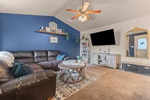 817 Casey Dr, Minooka, IL 60447 - Photo 4