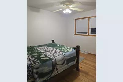 7749 Odell Avenue, Bridgeview, IL 60455 - Photo 8