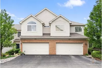 452 Jamestown Court, Aurora, IL 60502 - Photo 2